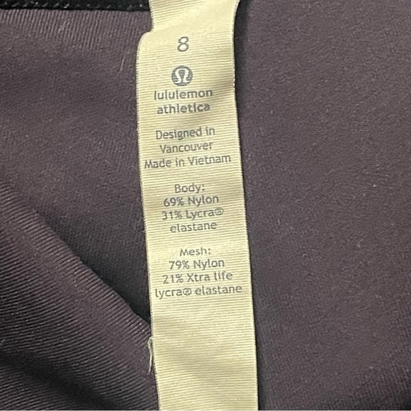 Lululemon Sun setter crop size 8 in boysenberry - Picture 8 of 12